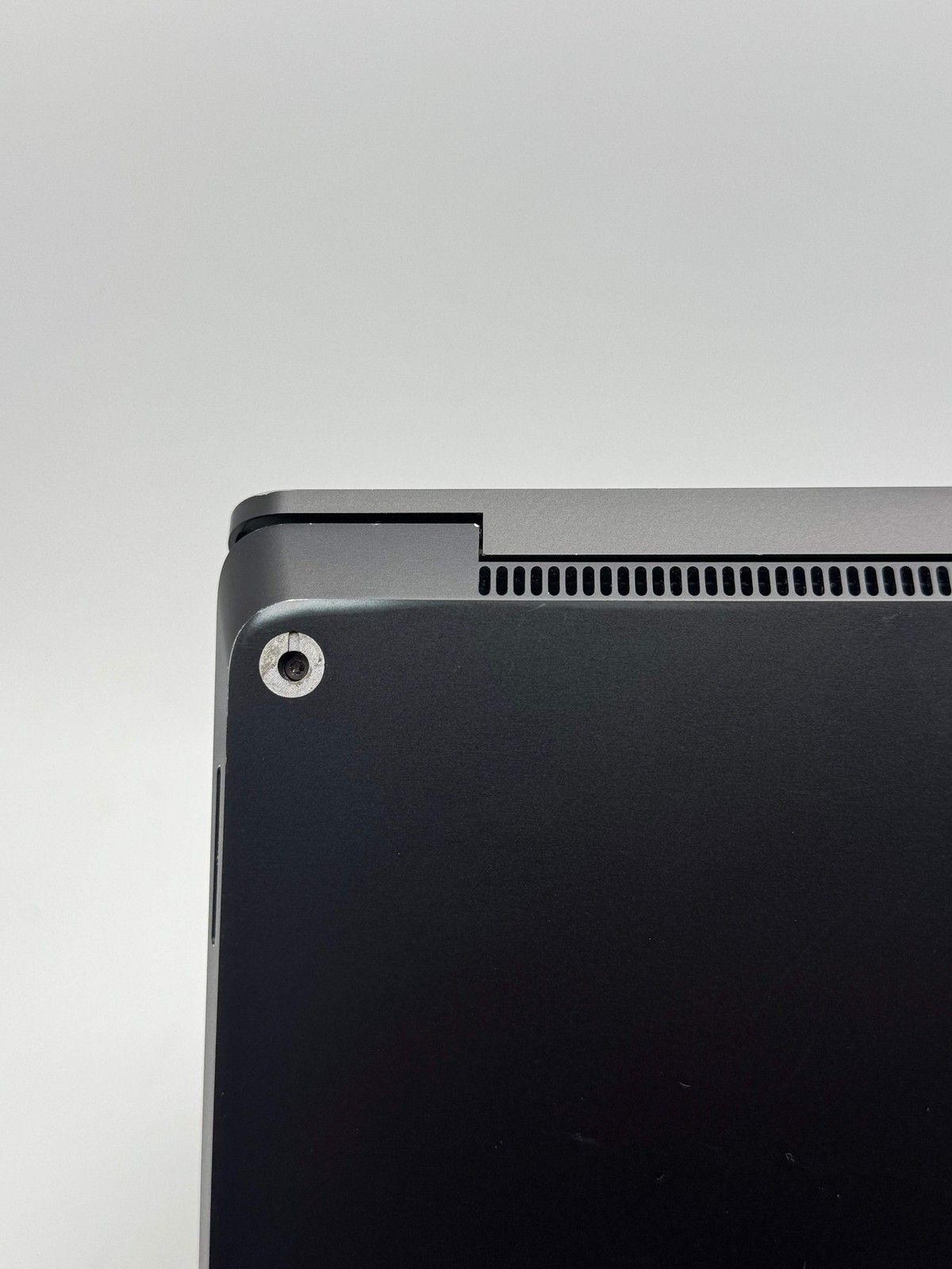 Microsoft Surface Laptop 4 1951 Core i5 11th Gen 8GB 256GB Black For Parts