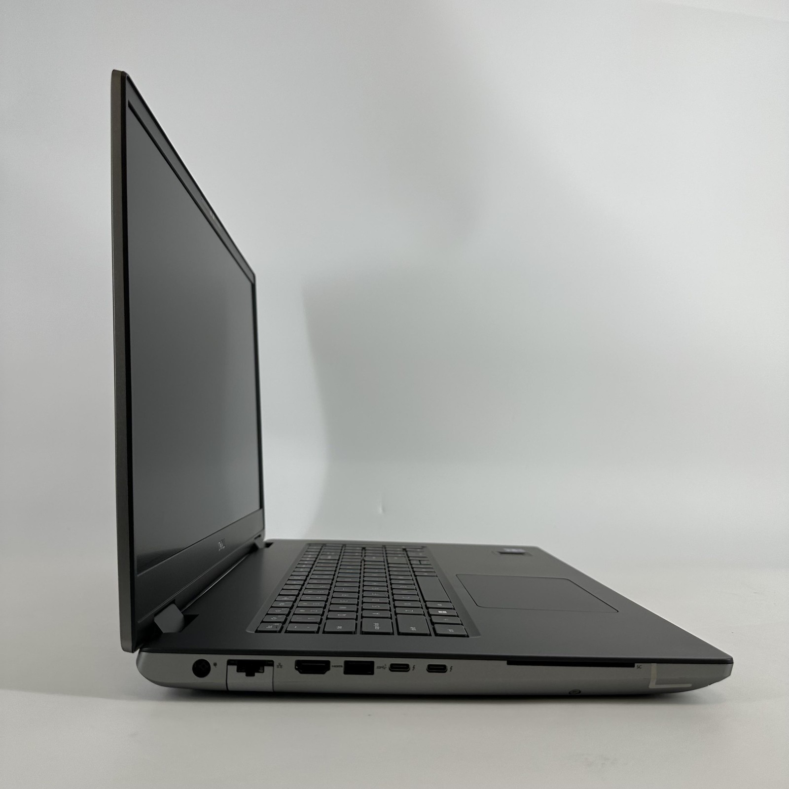 Dell Precision 7780 17.3 4K i9-13950HX 64GB 2TB/512GB RTX 3500 Ada Generation