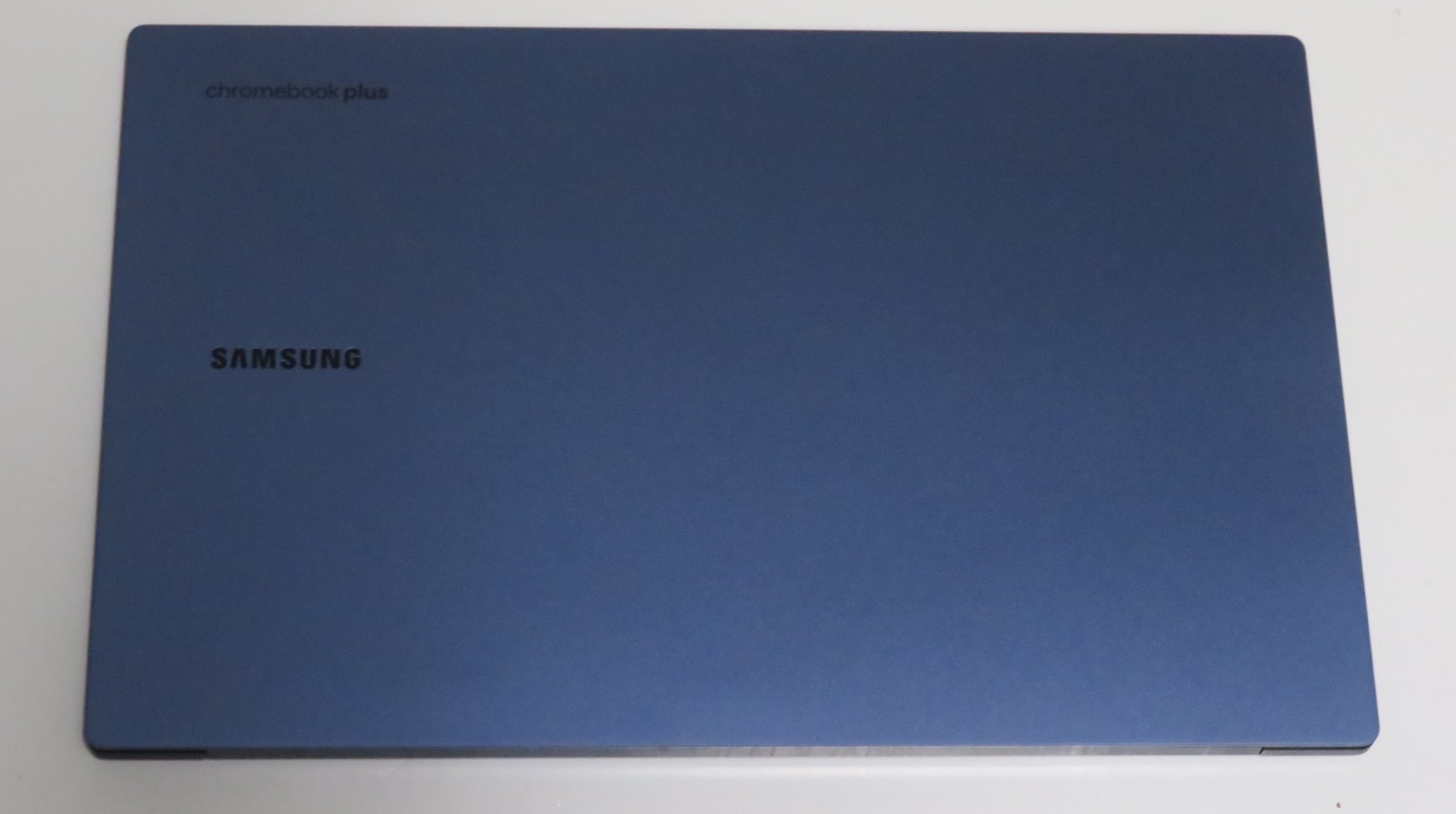 Samsung Chromebook Plus 15.6″ FHD AMOLED Core 3 100U 8GB 256GB Google AI
