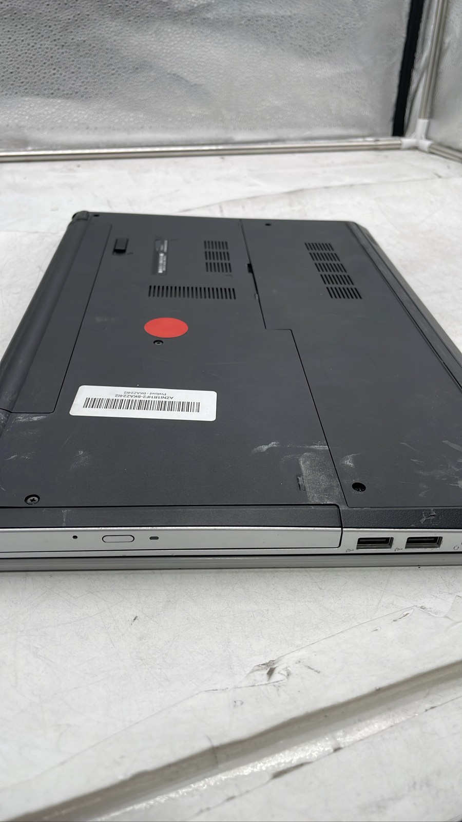 Dell 15.6″ Intel Core i7 AMD Radeon Graphics Laptop 66MYDC2 For Parts Or Repair
