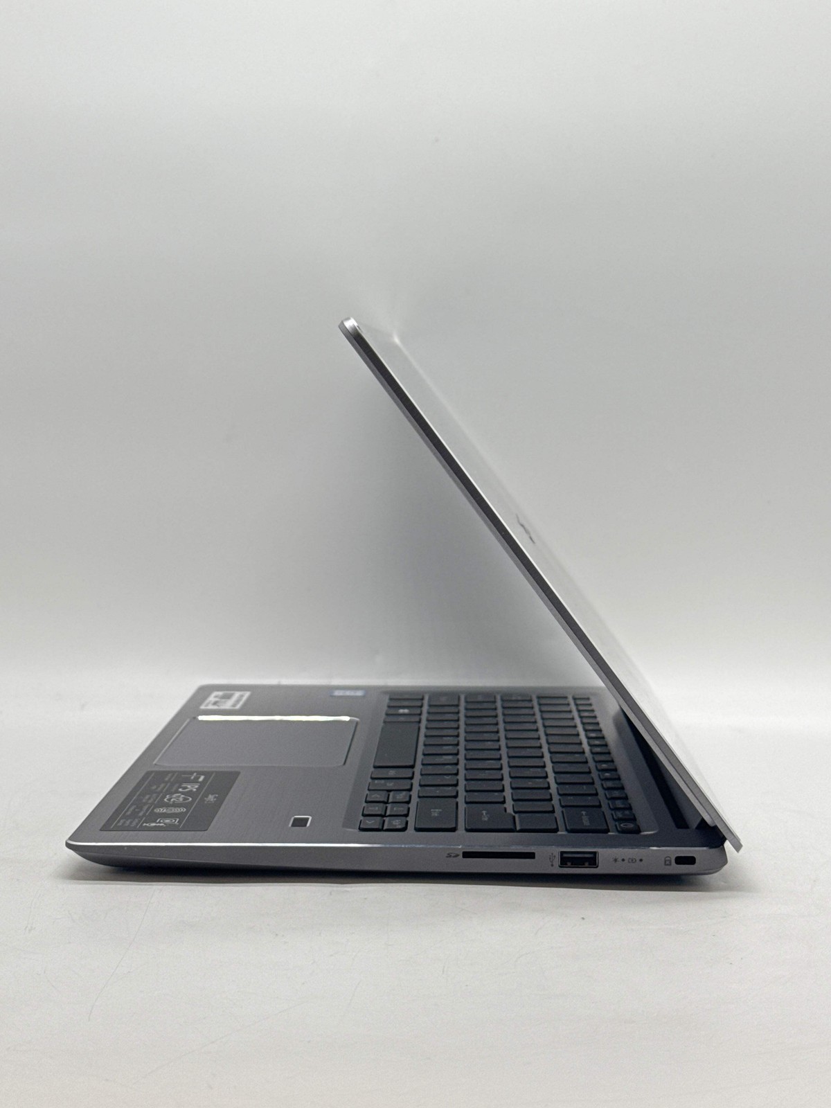 Acer Swift 3 SF314-54 14″ Core i5-8250U 8GB 256GB SSD No Power / bad battery