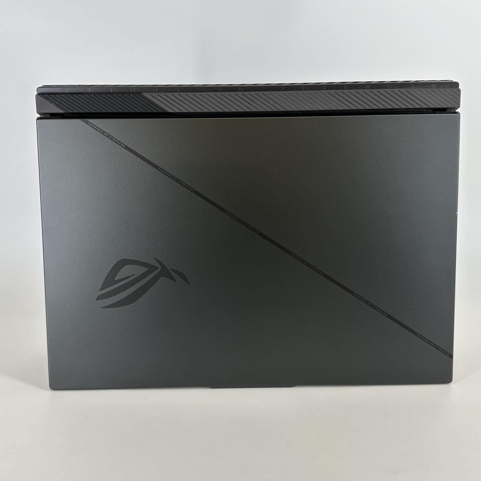 Asus ROG Strix G18 G814 240Hz QHD+ 2024 2.2 GHz i9-14900HX 32GB 2TB SSD RTX 4080