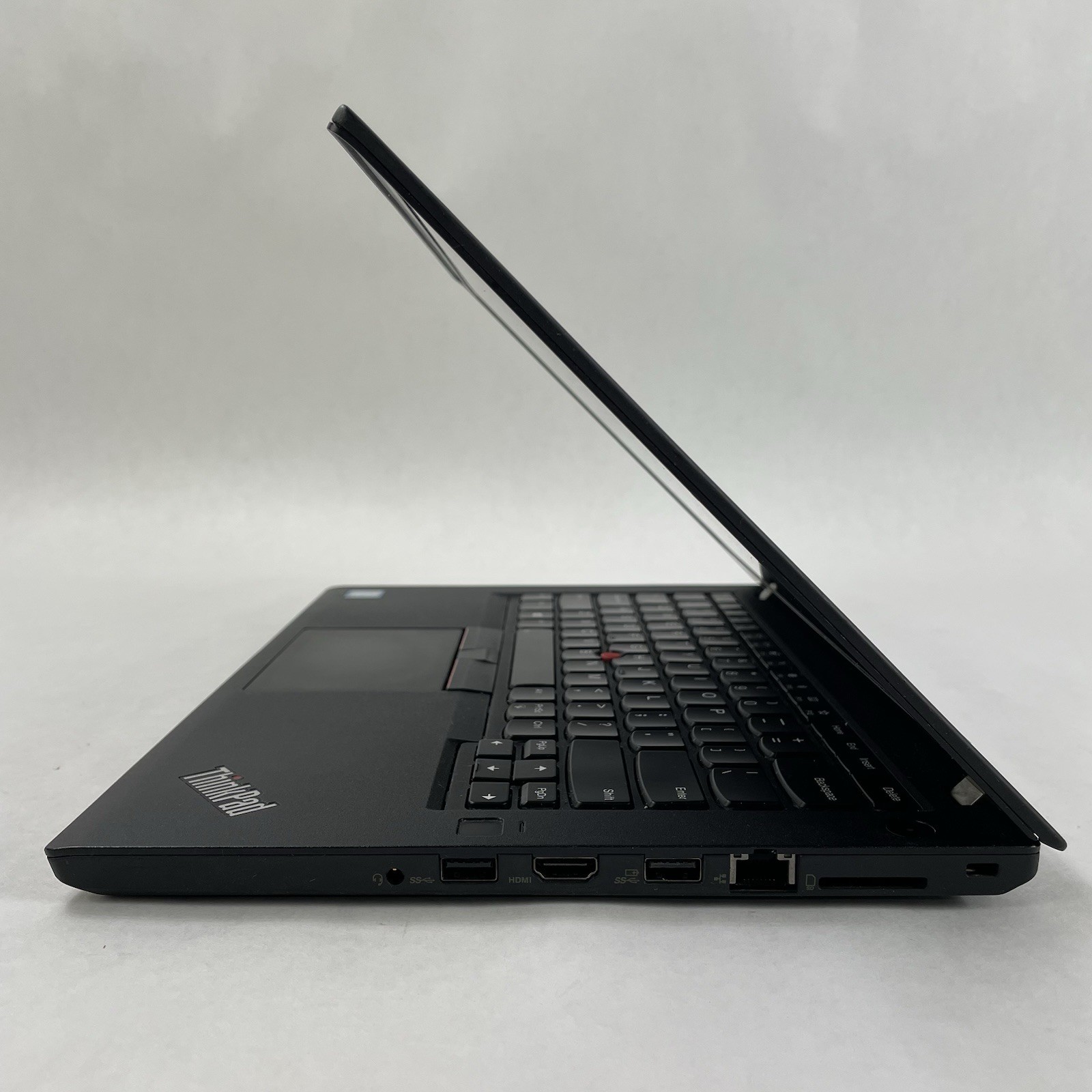 Lenovo ThinkPad T480 14″ i5-8350U 1.70 GHz 8 GB RAM No SSD/OS/AC – READ