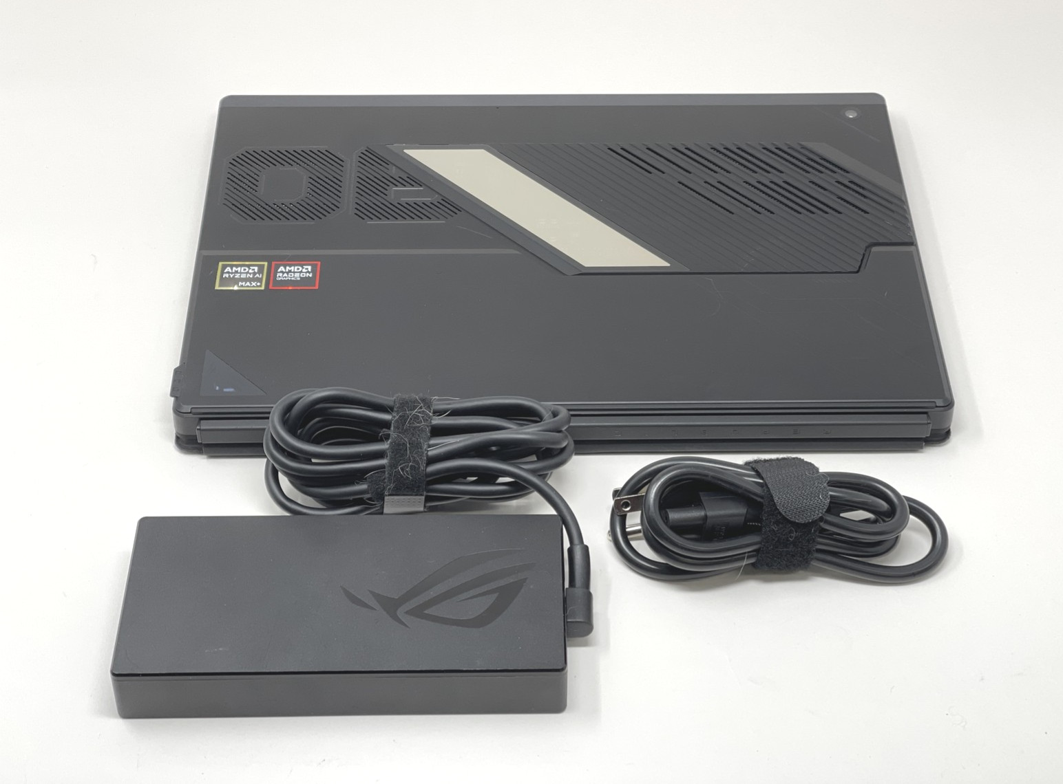 Asus ROG Flow Z13 32GB RAM 2TB SSD 13.4in Off Black 2-in-1 Gaming Excellent