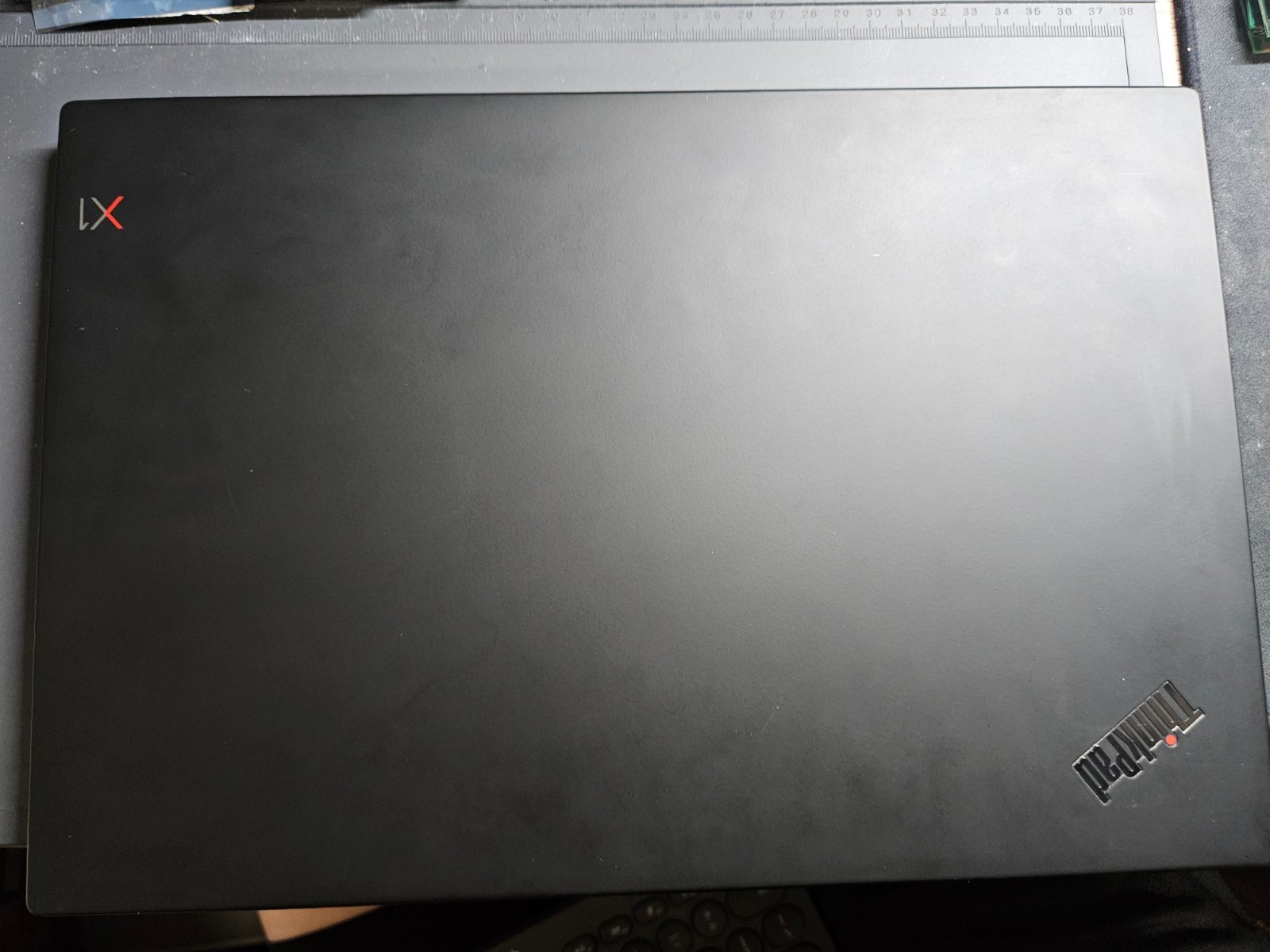 Lenovo ThinkPad X1 Carbon 7th Gen 14″ FHD I7-10710U 256GB 16GB W10