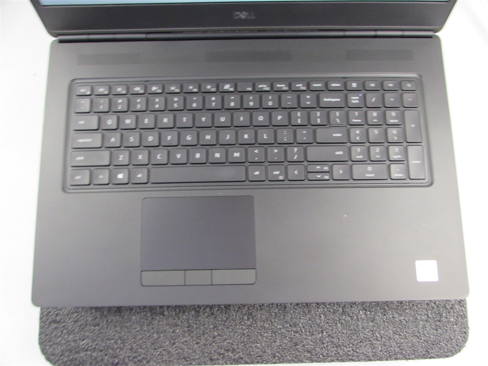 DELL PRECISION 7750 1920X1080 FHD I7-10850H 1TB 32GB RAM RTX 4000 WIN 11 PRO