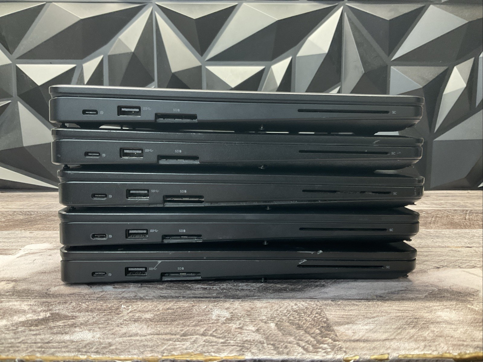 Lot of 5 Dell Latitude 5480 / i5 6th Gen / No RAM / No SSD / J6