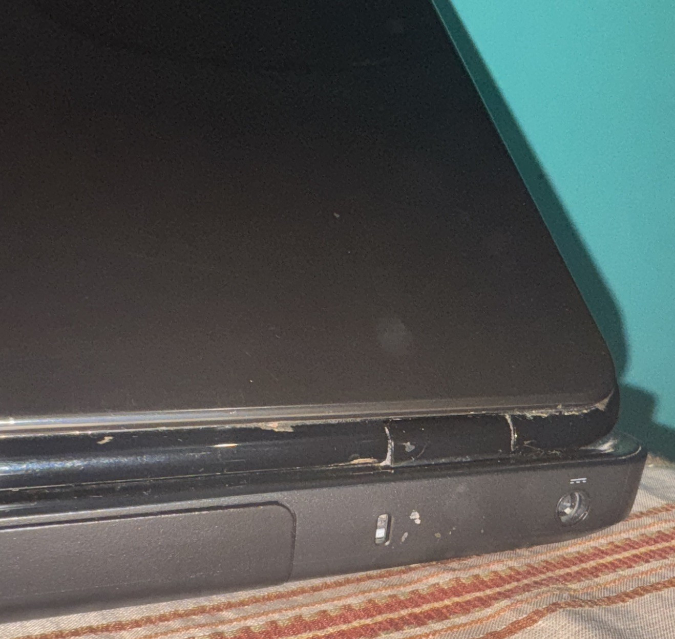 Dell Inspiron N7110 Laptop i5-2430M 2.40GHZ 8GB 240GB SSD W10H Bad Trackpad