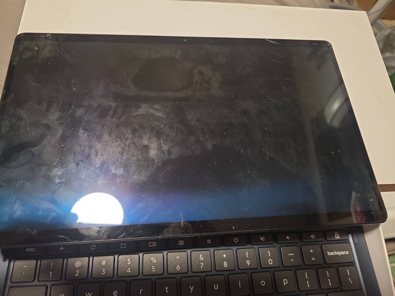 Lenovo chromebook duet 5 13.3 For Parts. No Charger AS IS
