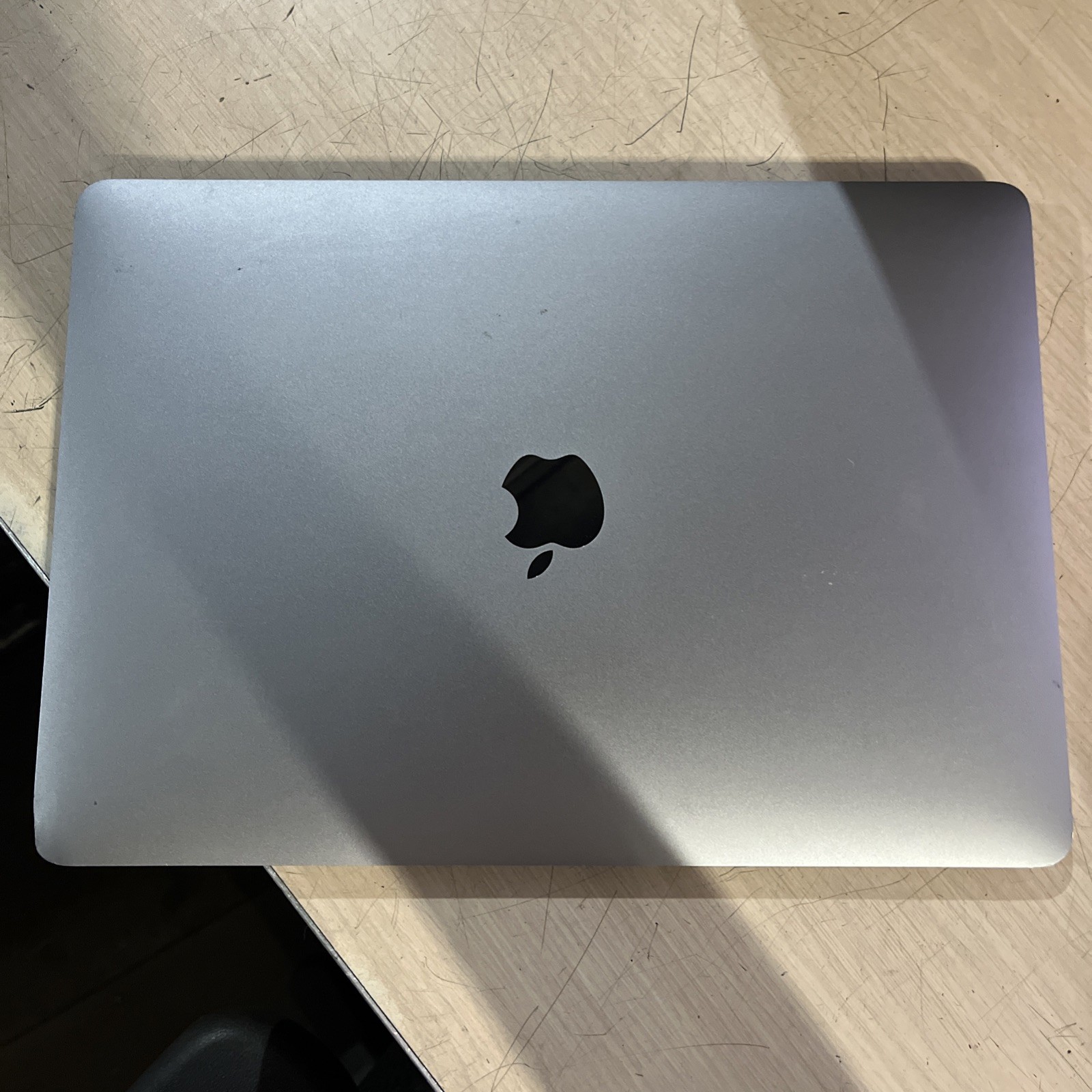 APPLE MACBOOK AIR 13″ SCISSOR, 2020 CORE I3-1000NG4 1.1GHZ 8GB RAM 256SSD