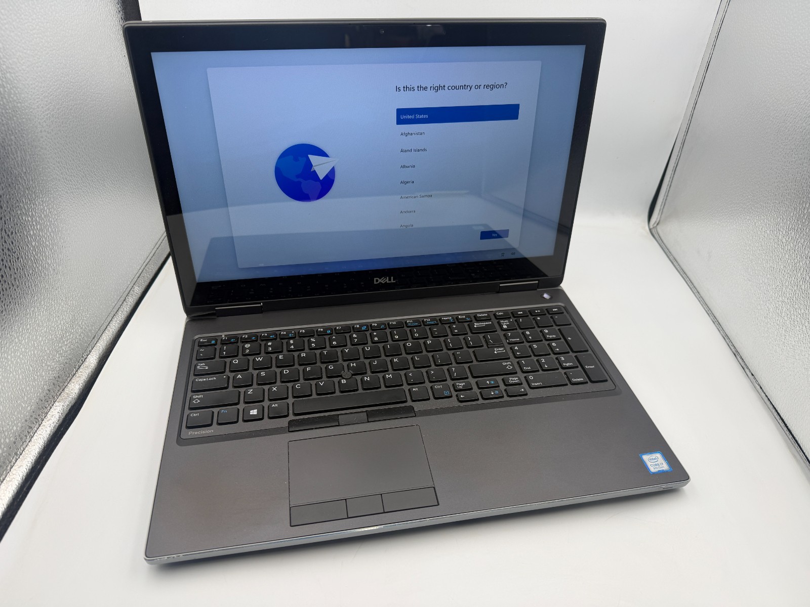 Dell Precision 7540 intel i7-9850H 2.6Ghz 16GB RAM FHD – TOUCHSCREEN – Win 11 P