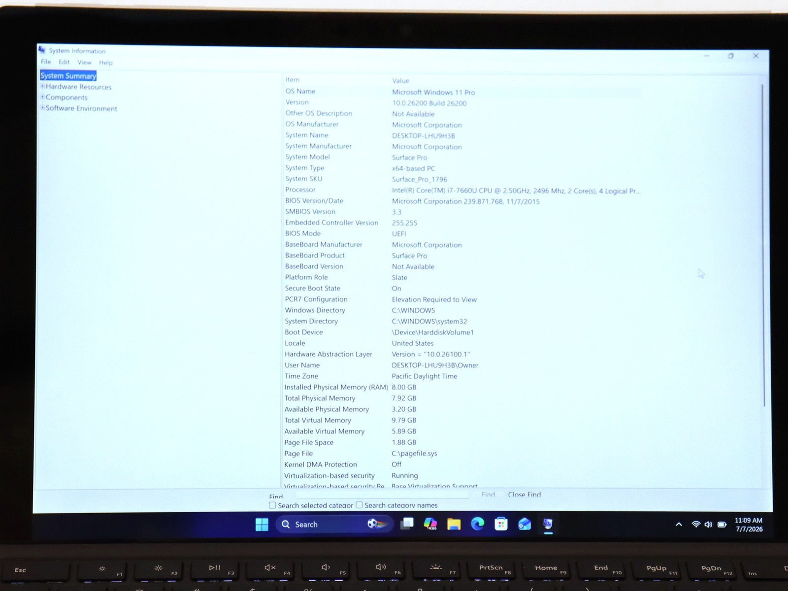 Microsoft Surface Pro 12.3″ 1796 i7-7660U 8GB 256GB NVMe Windows 11 Pro