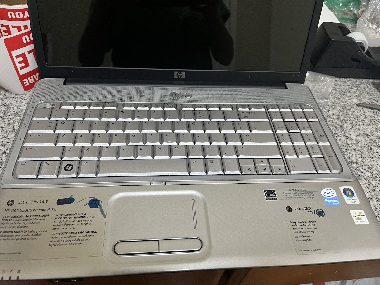 HP G60-230US 16″ Intel T4200 2.000GHz 3GiB Memory For Parts Only