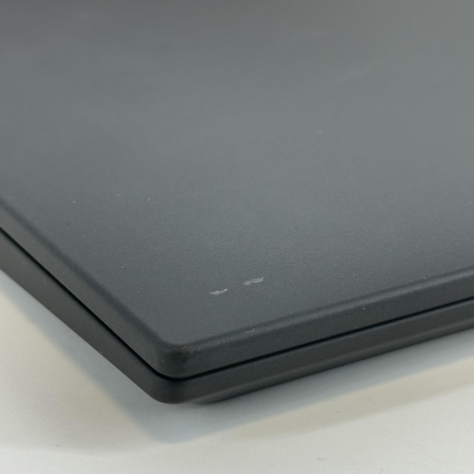 Lenovo ThinkPad T16 Gen 1 Gray FHD+ 2.1 GHz i7-1260P 16GB 512GB SSD Excellent