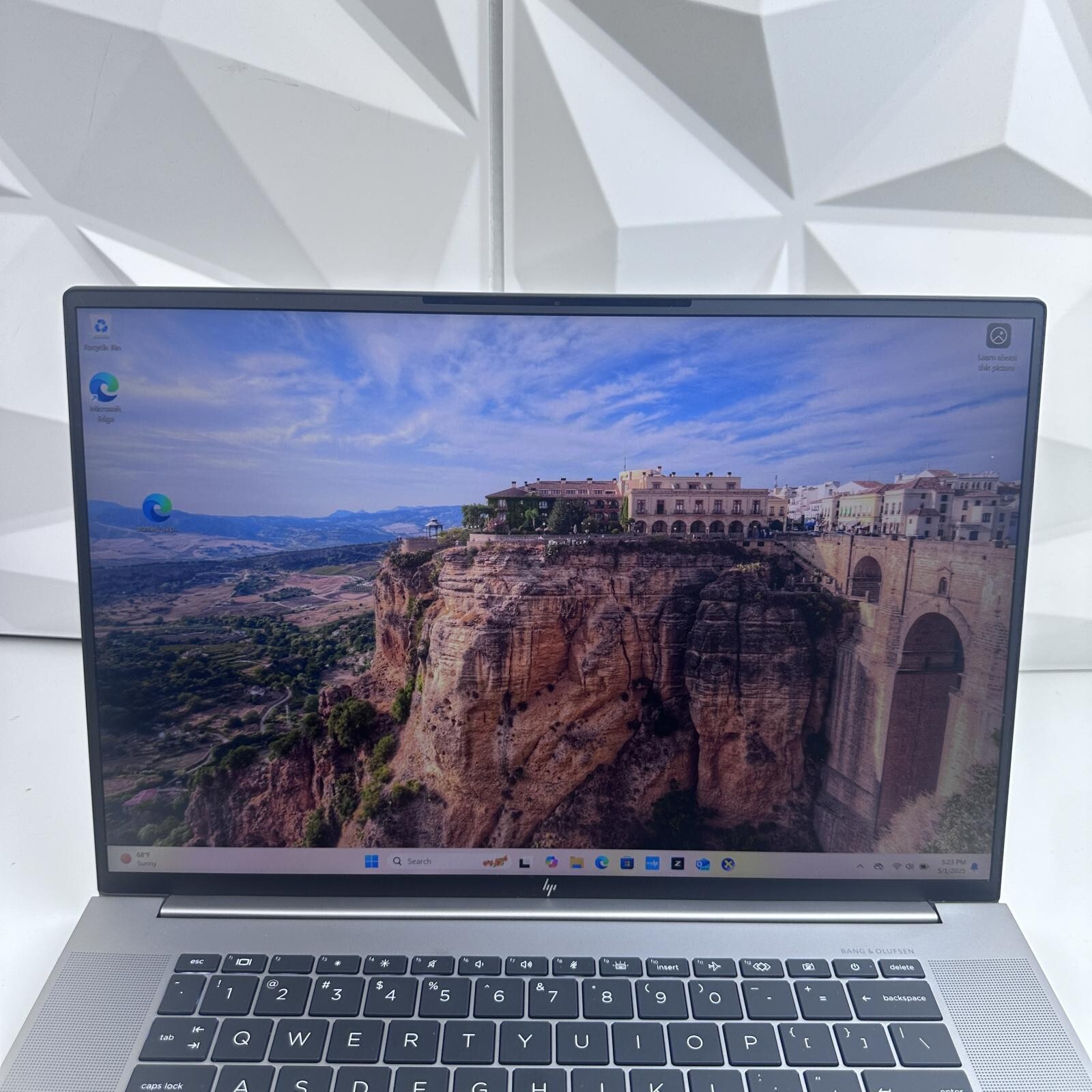 HP ZBook Studio 16 inch G10 Mobile Workstation PC, i7-13800H, 32GB, 1TB SSD