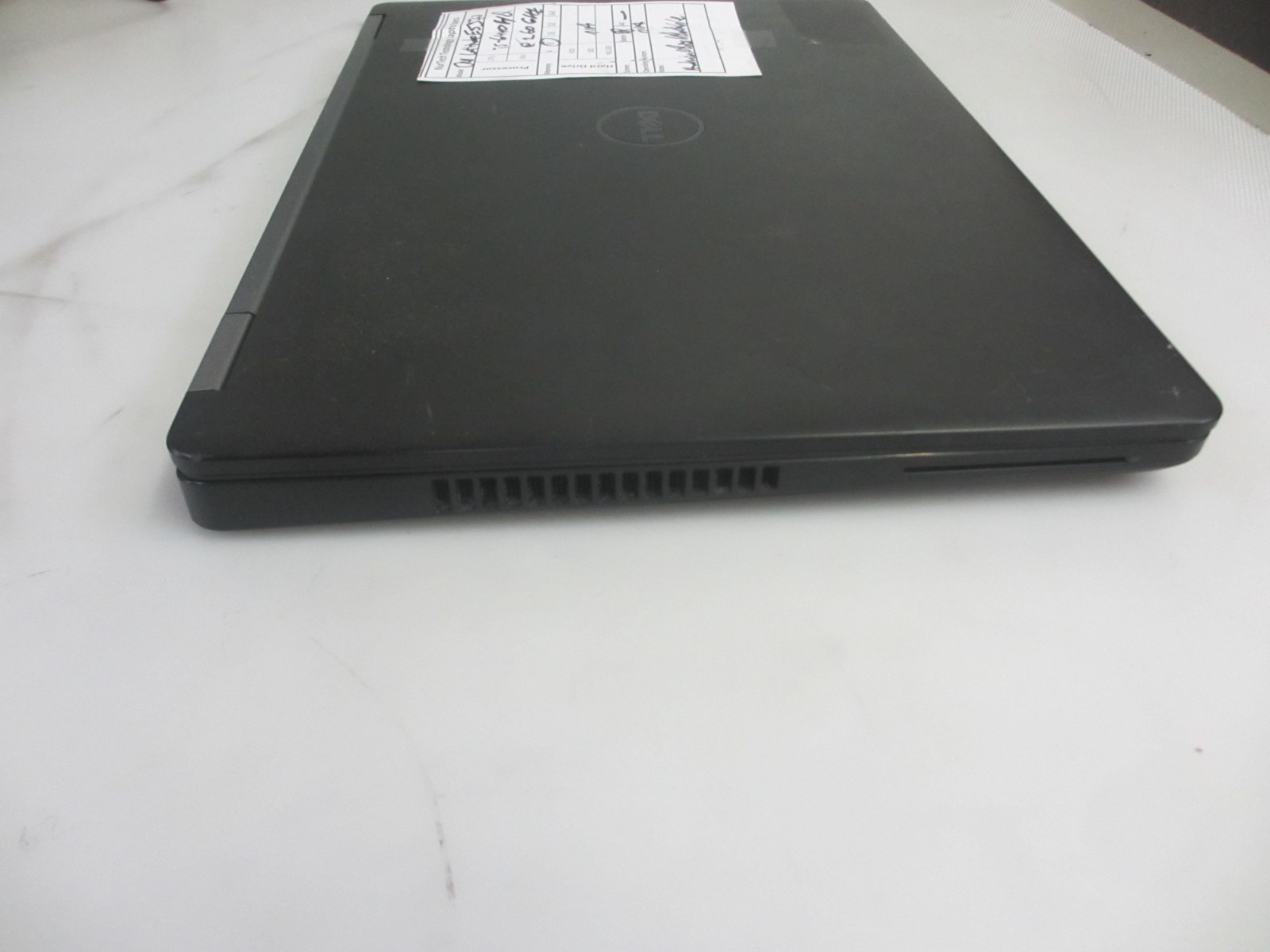 Dell Latitude E5570 15.6″ i5-6440HQ 2.60GHz 8GB Laptop NO OS/ HDD/AC READ