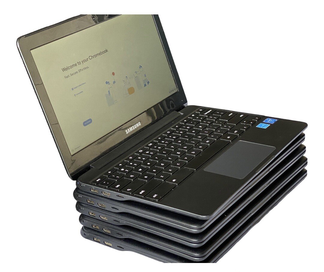 Samsung Chromebook 3 ‎XE500C13 11.6” (16GB SSD Intel Celeron N3050 1.6GHz)