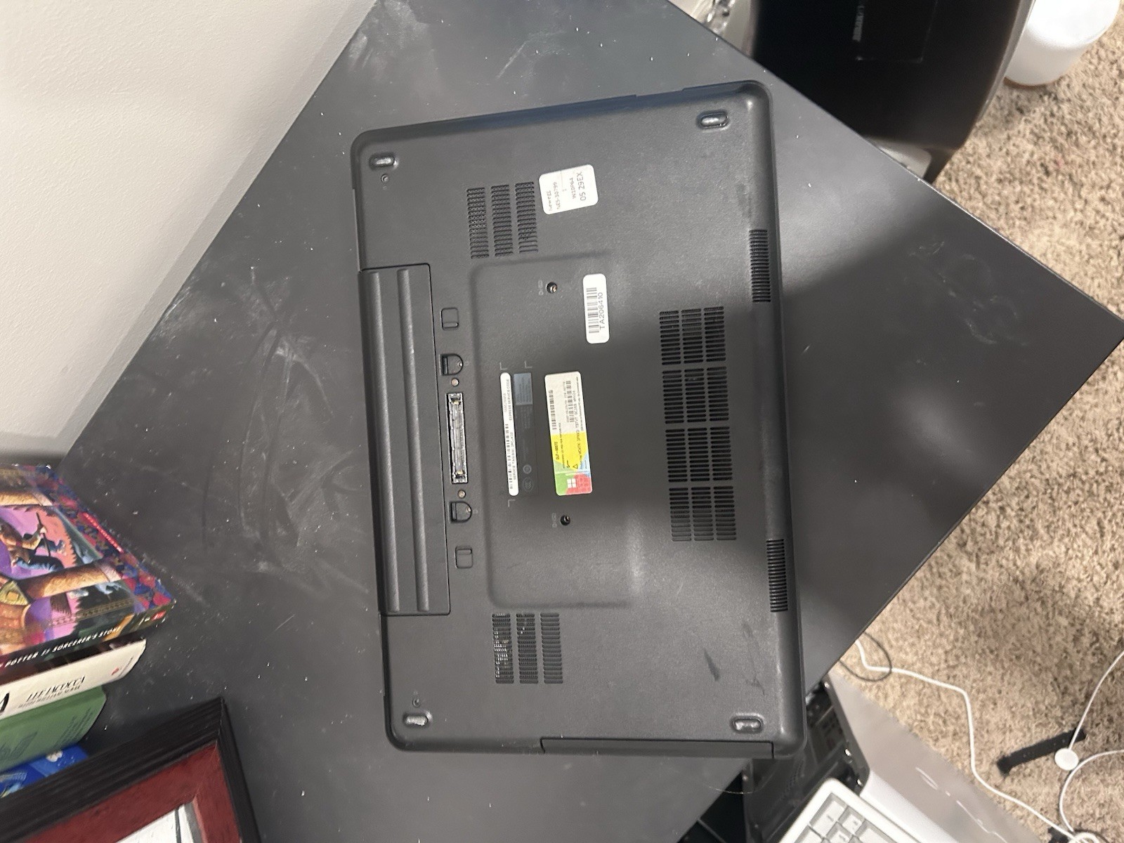 Broken Dell Latitude 5531 Laptop, Black, Doesn’t Turn On.
