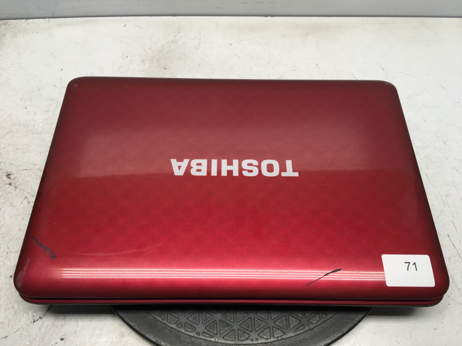 Toshiba Satellite L745D-S4220RD AMD E-350 1.6GHz 4 GB NO HDD
