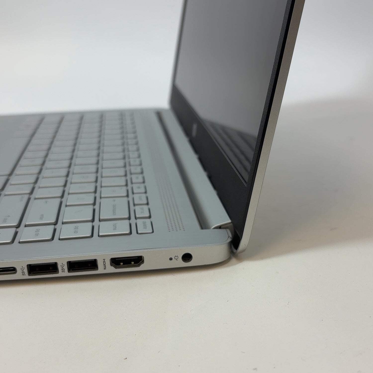 HP Laptop 14-DQ0711DS 14″ Celeron N4120 1.1GHz 4GB RAM 64GB