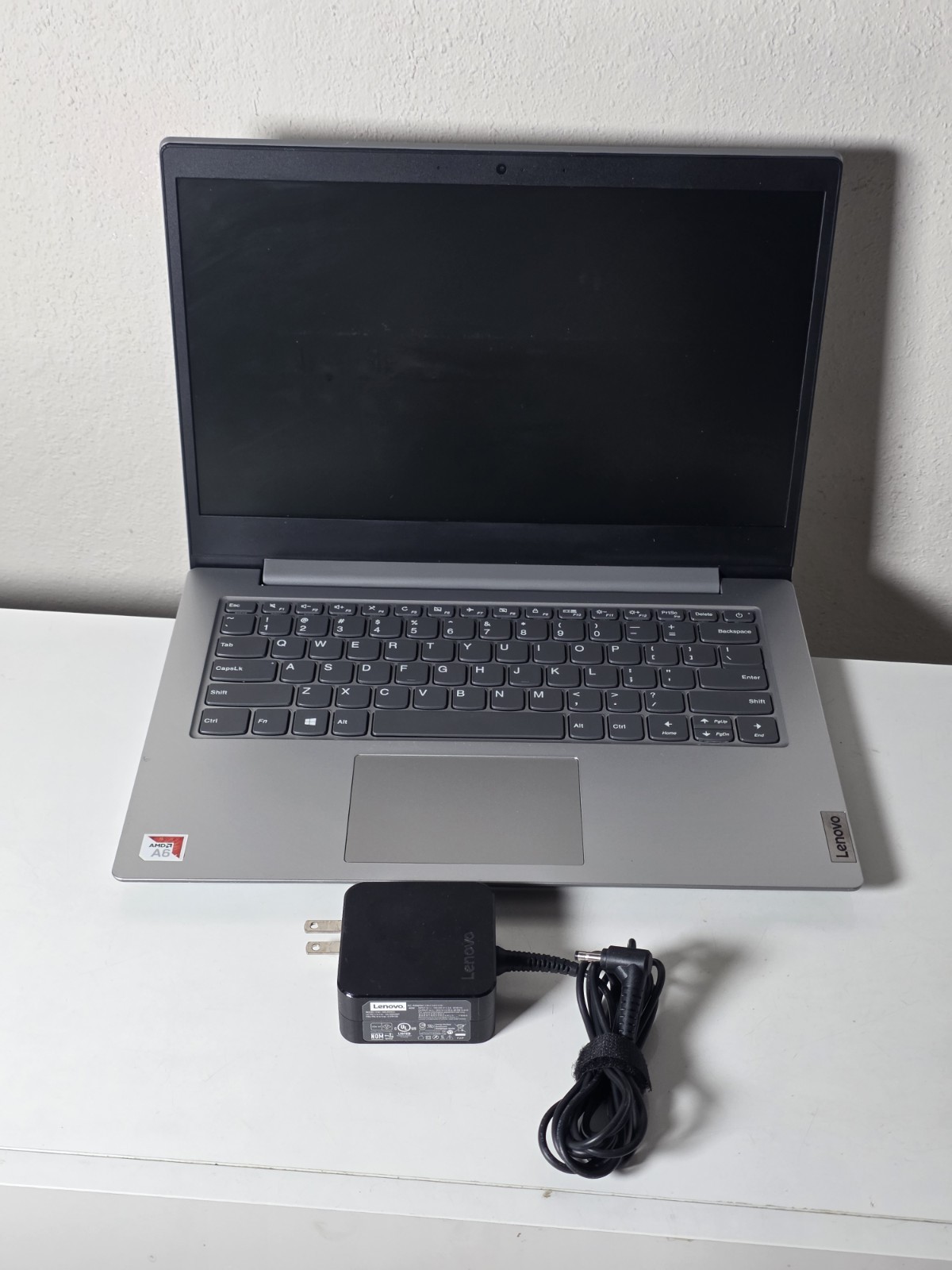 Lenovo IdeaPad Slim 1-14AST-05, AMD A6-9220e @1.60Ghz, 4GB RAM, 64GB SSD, W10