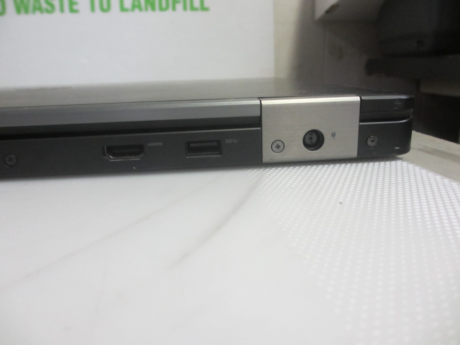 Dell Latitude E5570 15.6″ i5-6440HQ 2.60GHz 8GB Laptop NO OS/ HDD/AC READ