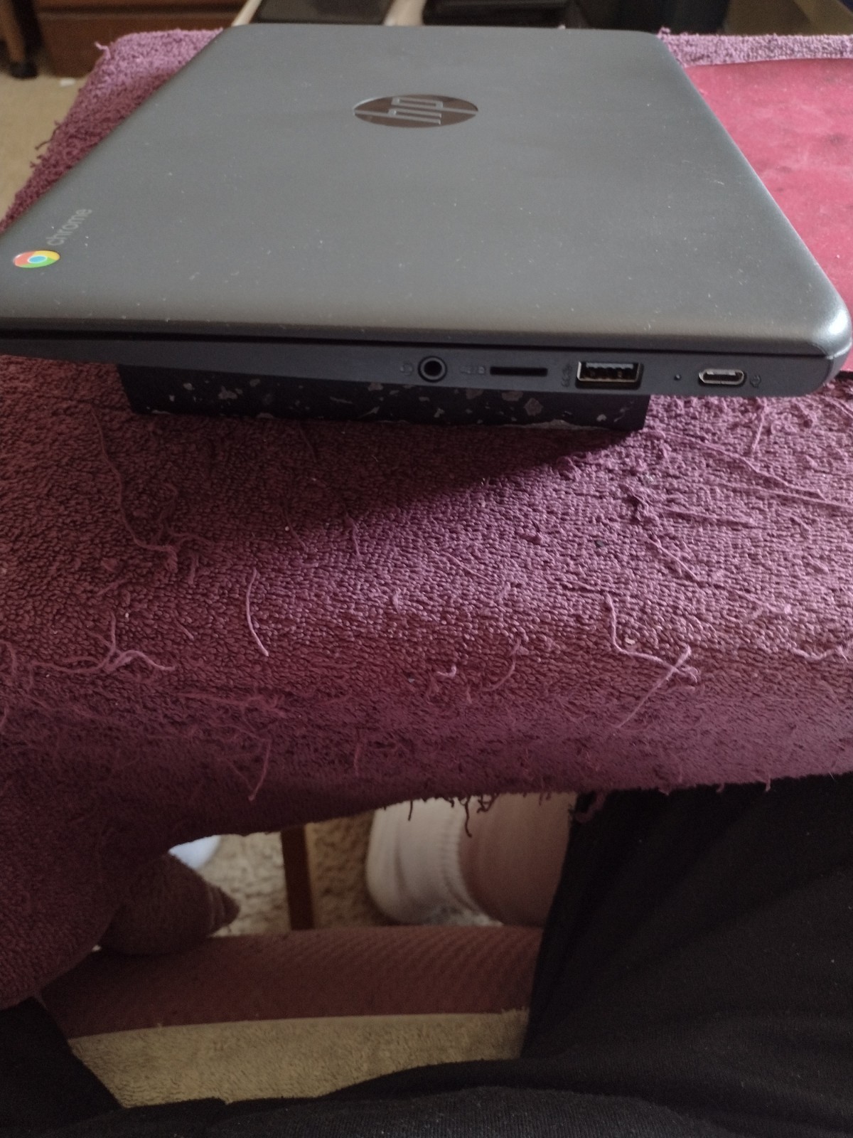 HP Chromebook 11 G6 EE 11.6″ 16GB N3350 ChromeOs dark gray runs well nice clean