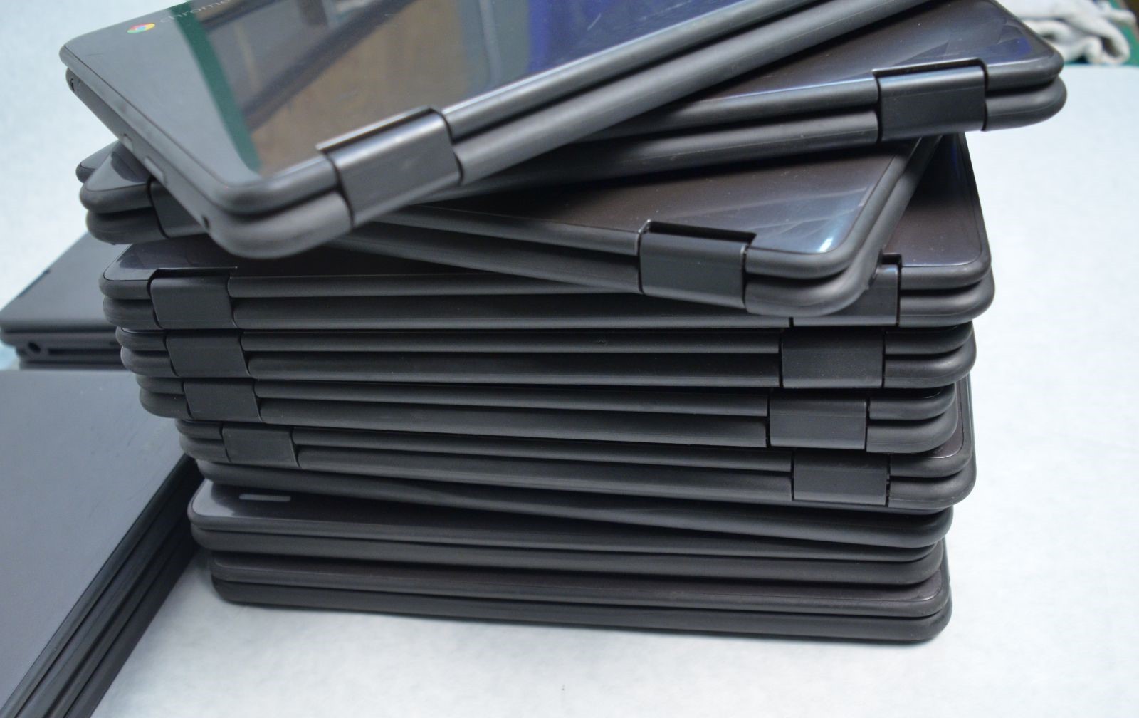 Lot 10 Dell Chromebook 11 3189 11.6″ Celeron N3060 2.48GHz 4GB-RAM 16GB-SSD