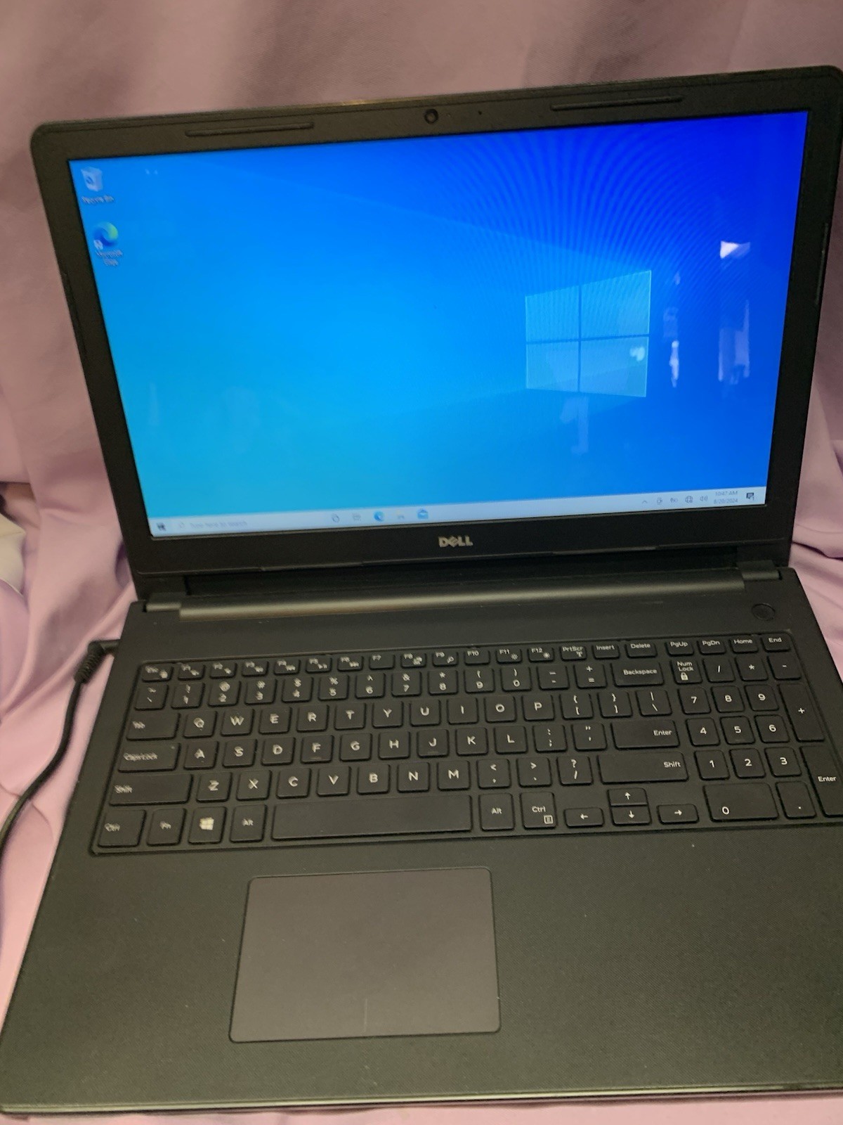 Dell Inspiron 15 P47F 15.6″ Laptop. Read Description