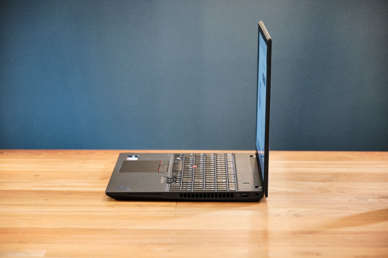 Lenovo ThinkPad T16 Gen 1, Core i7-1260P (12-cores), 32GB DDR4, 512GB SSD, FHD+