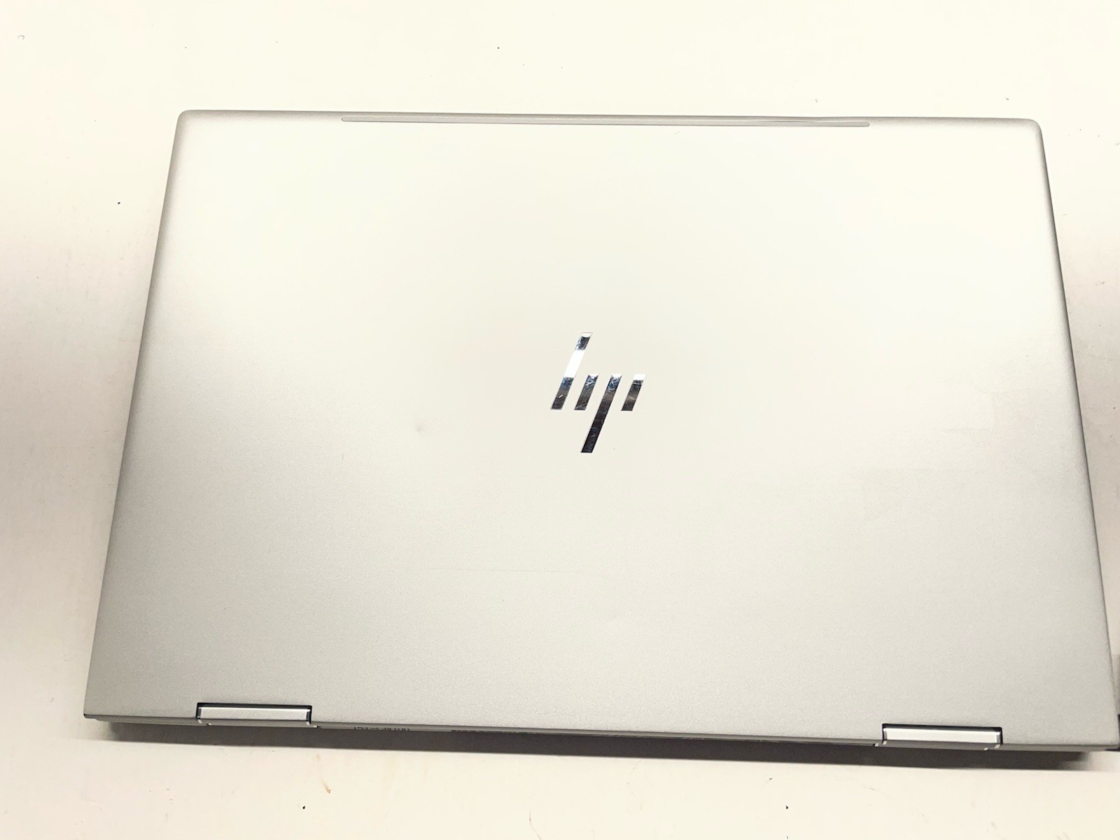 Hp Envy X360 15.6 Touchscreen Notebook Model 15t-cn100 I-7 8th Gen 1.8 GHZ 16GB