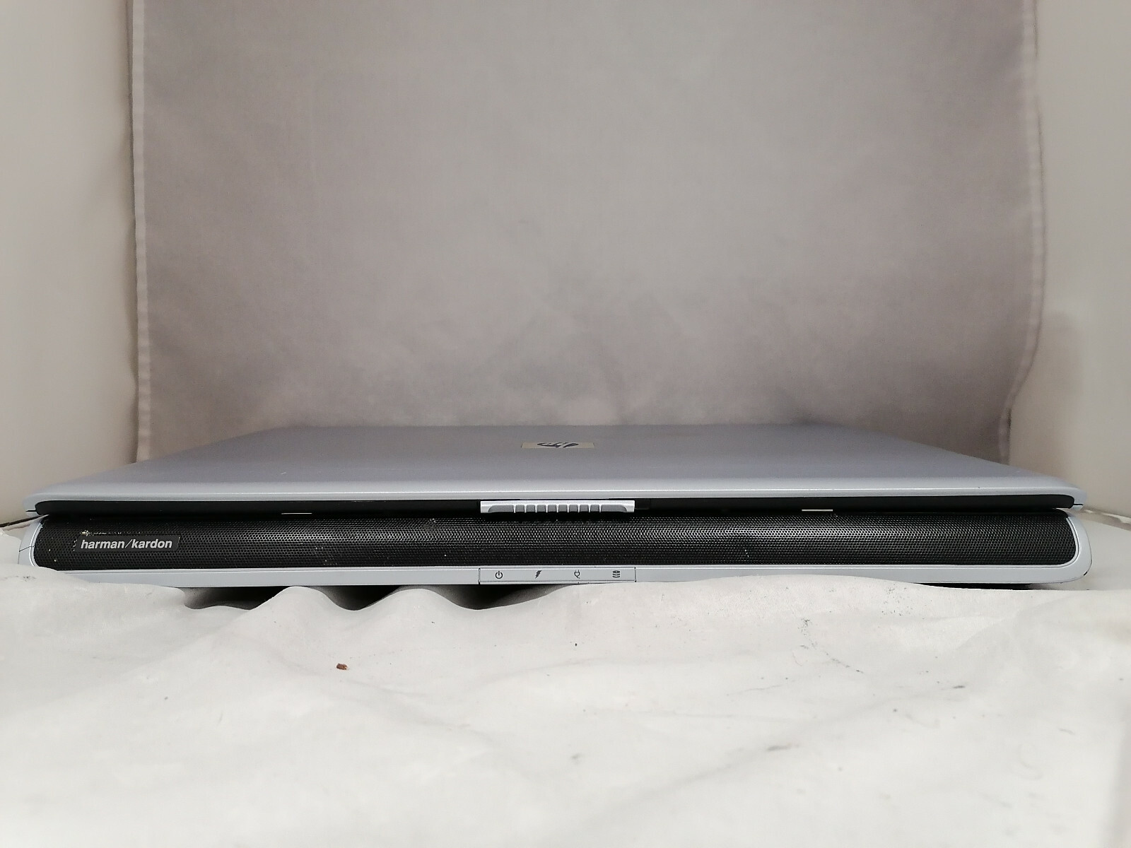 FOR PARTS 17.1″ HP Pavilion zd7058cl P4 2.8 512MB No Battery No Charger No HDD