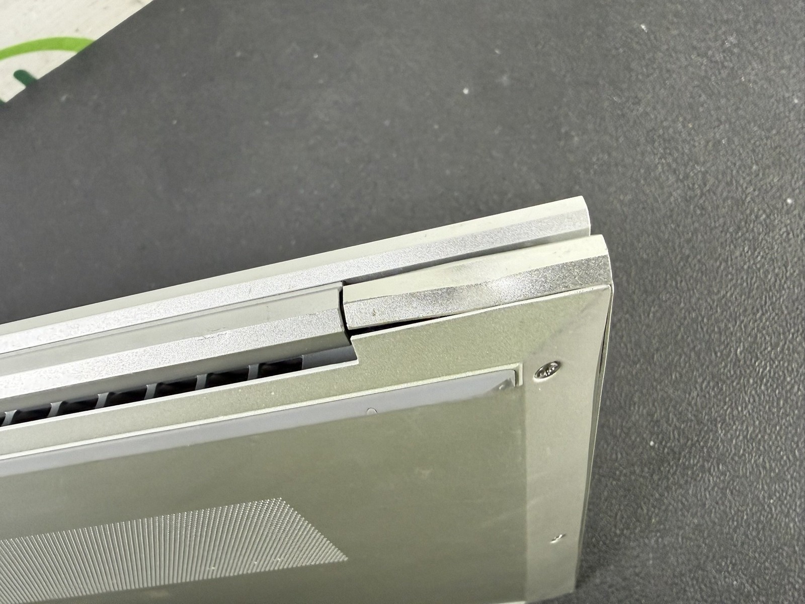 HP EliteBook 850 G8 15.6″ Core i5-1135G7 2.4GHz 16GB DDR4 256GB SSD – READ