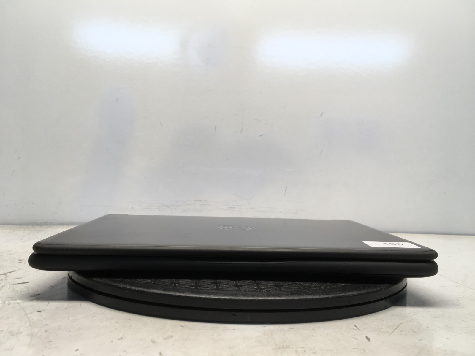 Dell Latitude 3190 2-In-1 Intel Celeron N4100 1.1GHz 4 GB NO HDD BIOS locked