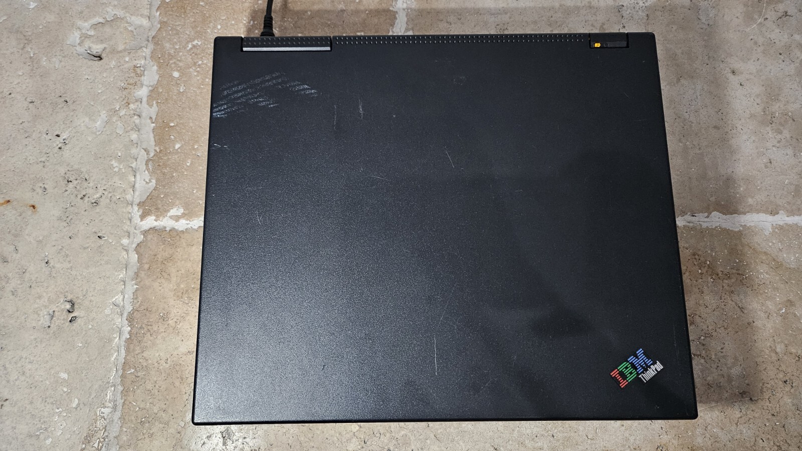 Vintage IBM Thinkpad A20m Laptop For Parts