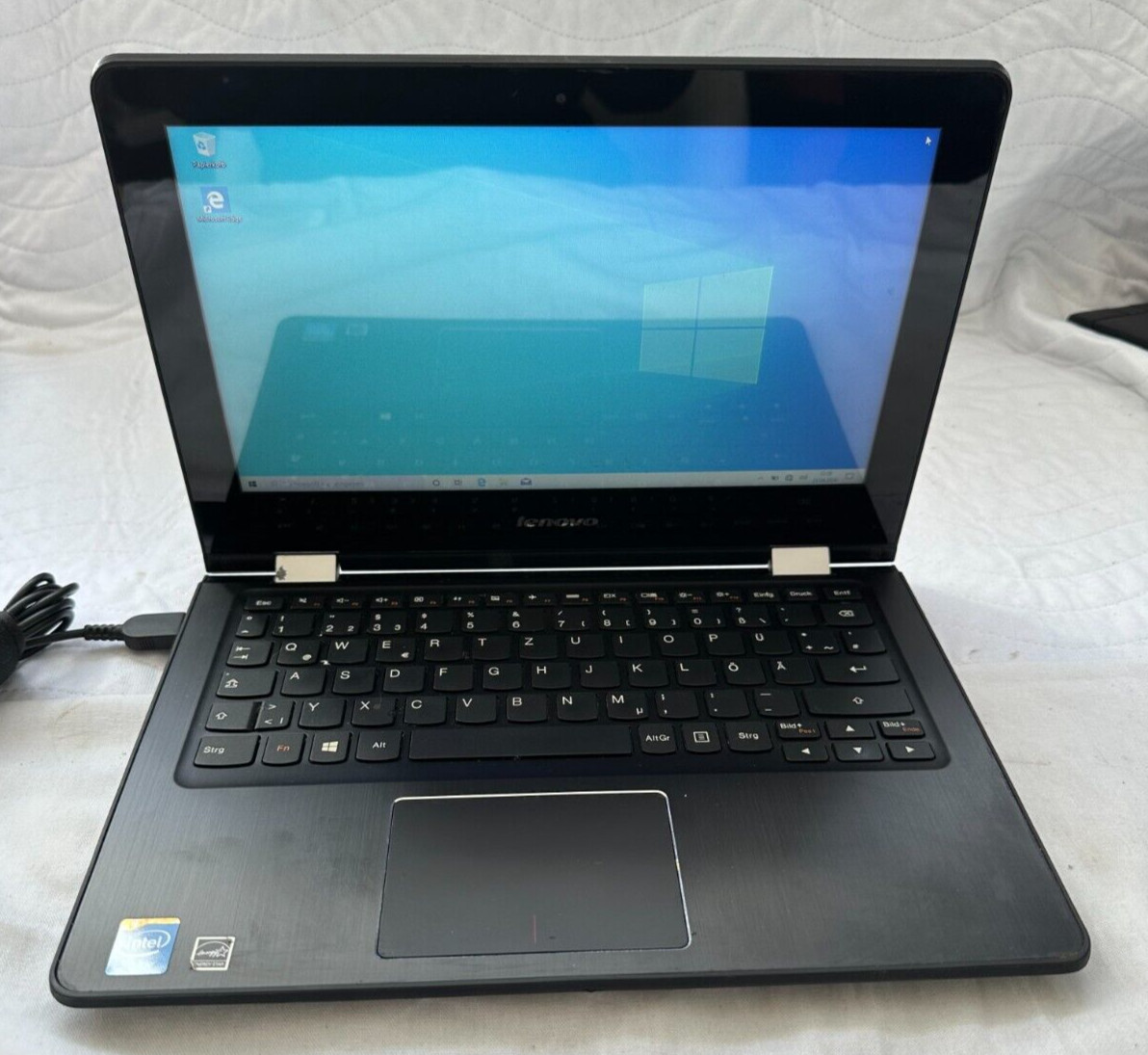 Lenovo Yoga 300 11IBR, 80M1, Conv. Notebook, 2GB Ram, 32GB eMMC Windows 10