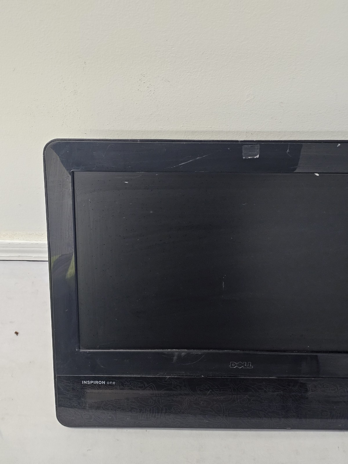 Dell Inspiron One 19A All-In-One – Intel Pentium E5400 – 4GB RAM 640GB HDD READ