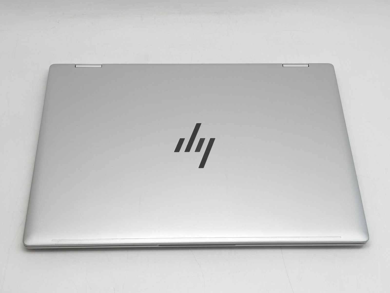 HP ENVY x360 2-in-1 16-ac0023dx 16″ Ultra 7 155U 16GB DDR5 1TB SSD Windows 11H