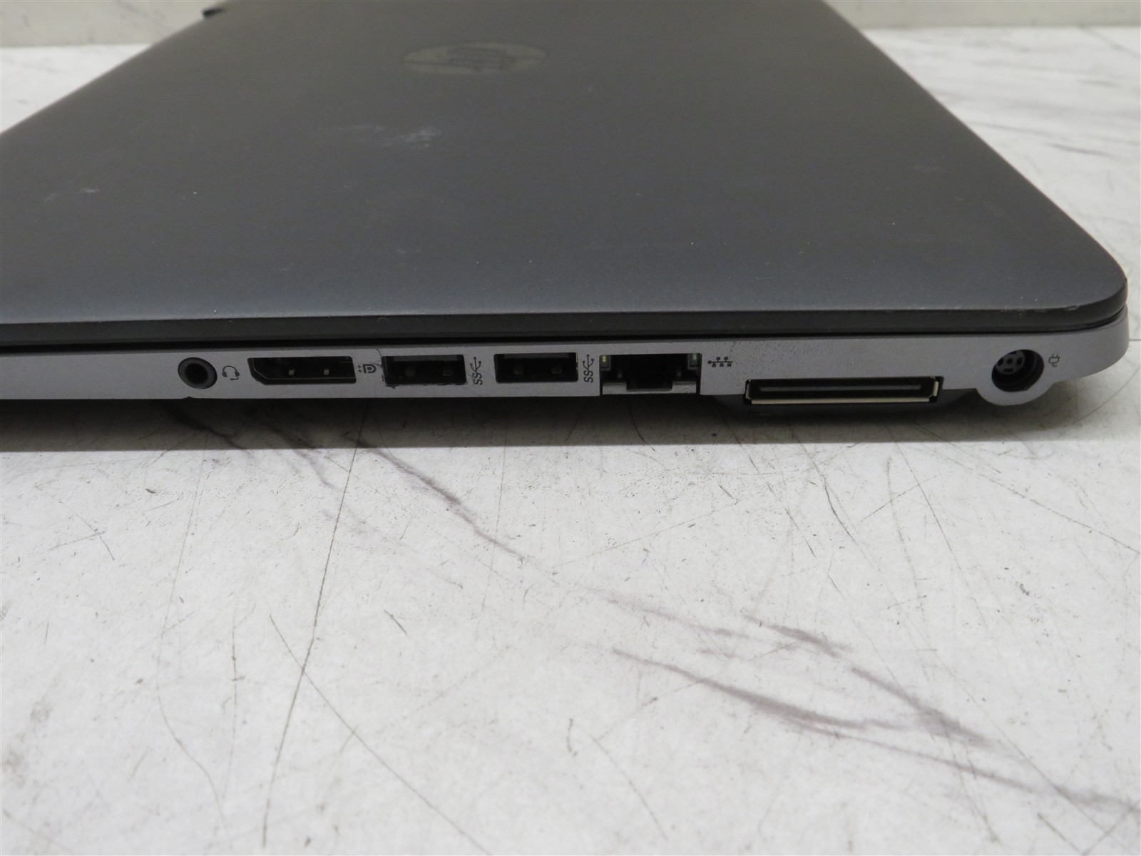 HP EliteBook 840 G2 Intel Core i5-4300U @1.9GHz 4GB RAM 14″ Laptop w/ AC