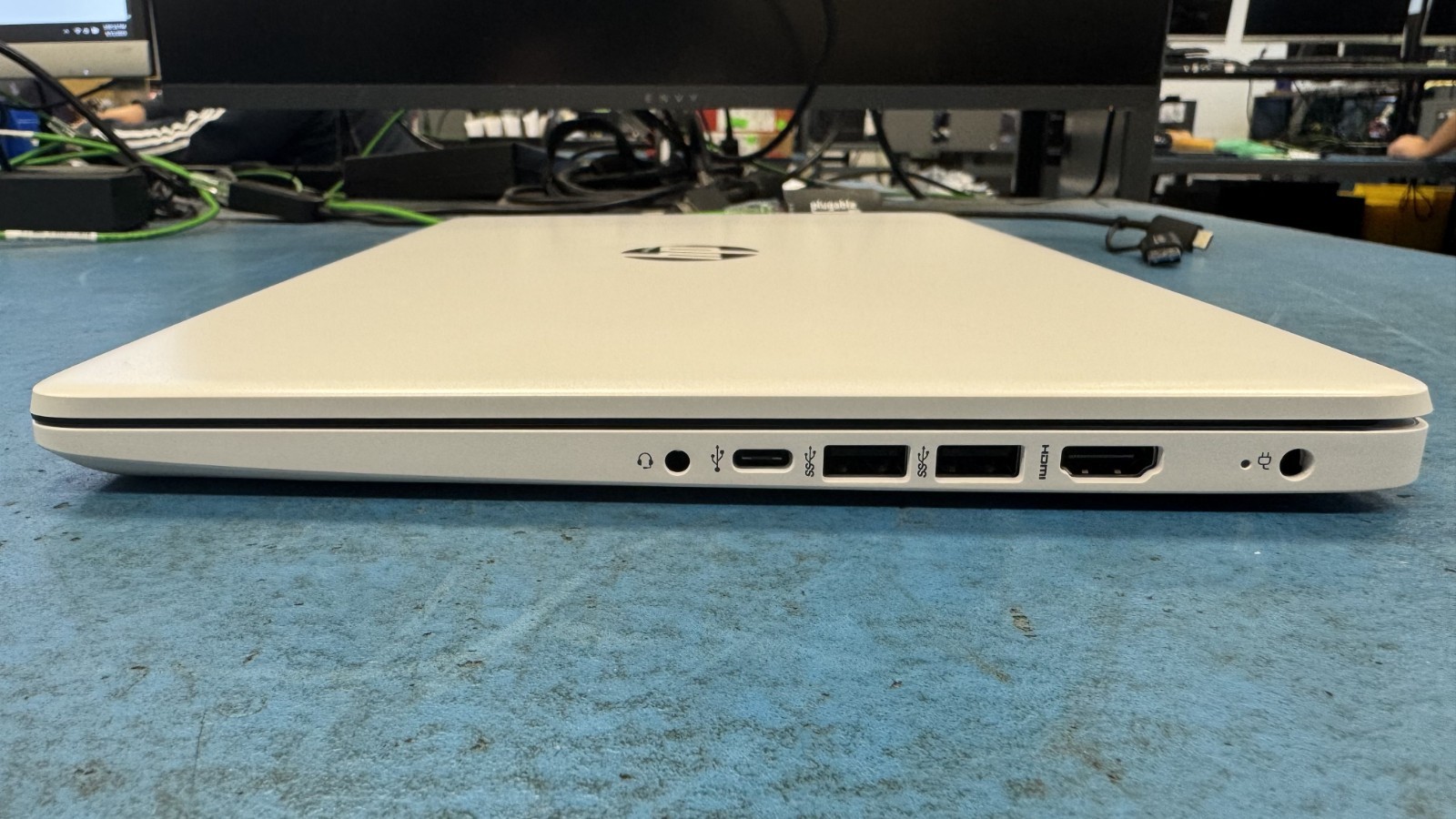 HP 14z-fq000 5CD2281QQW (Grade D)