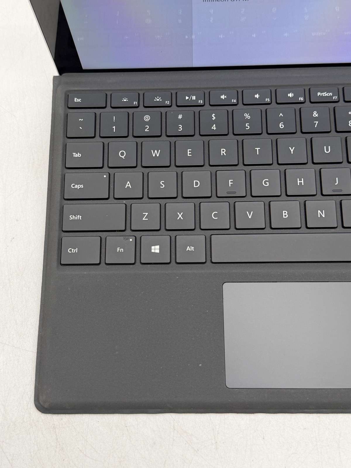 Microsoft Surface Pro 4 12.3in i5-6300U 4GB 128GB NO OS READ