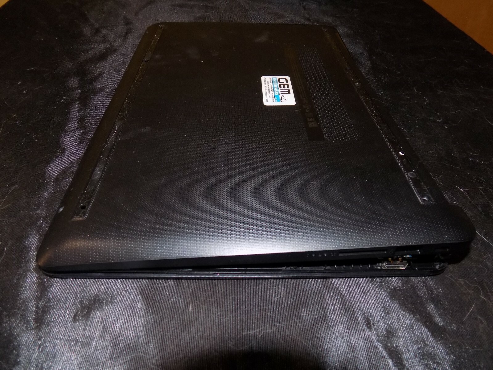 HP Laptop AMD Dual-Core E2-9000e (2a) 500 GB HDD 4GB RAM 14-cm0045nr Windows 10