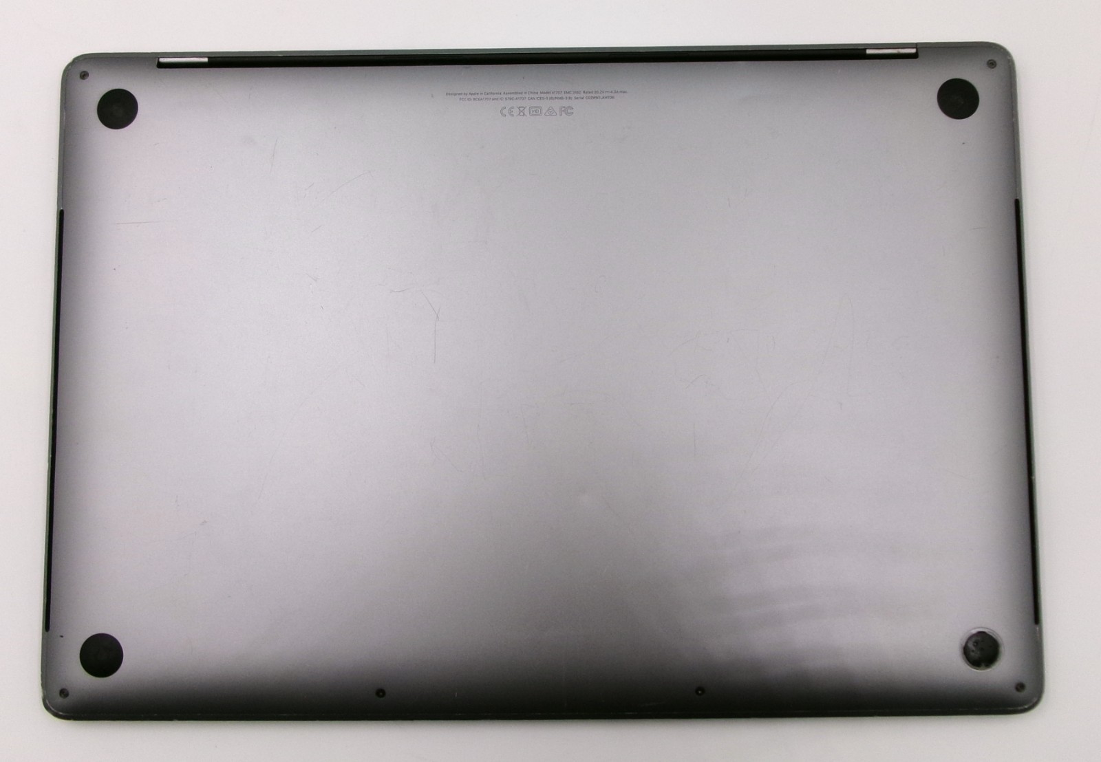 Apple MacBook Pro 15” Mid 2017 i7 16GB RAM For Parts – Read Description
