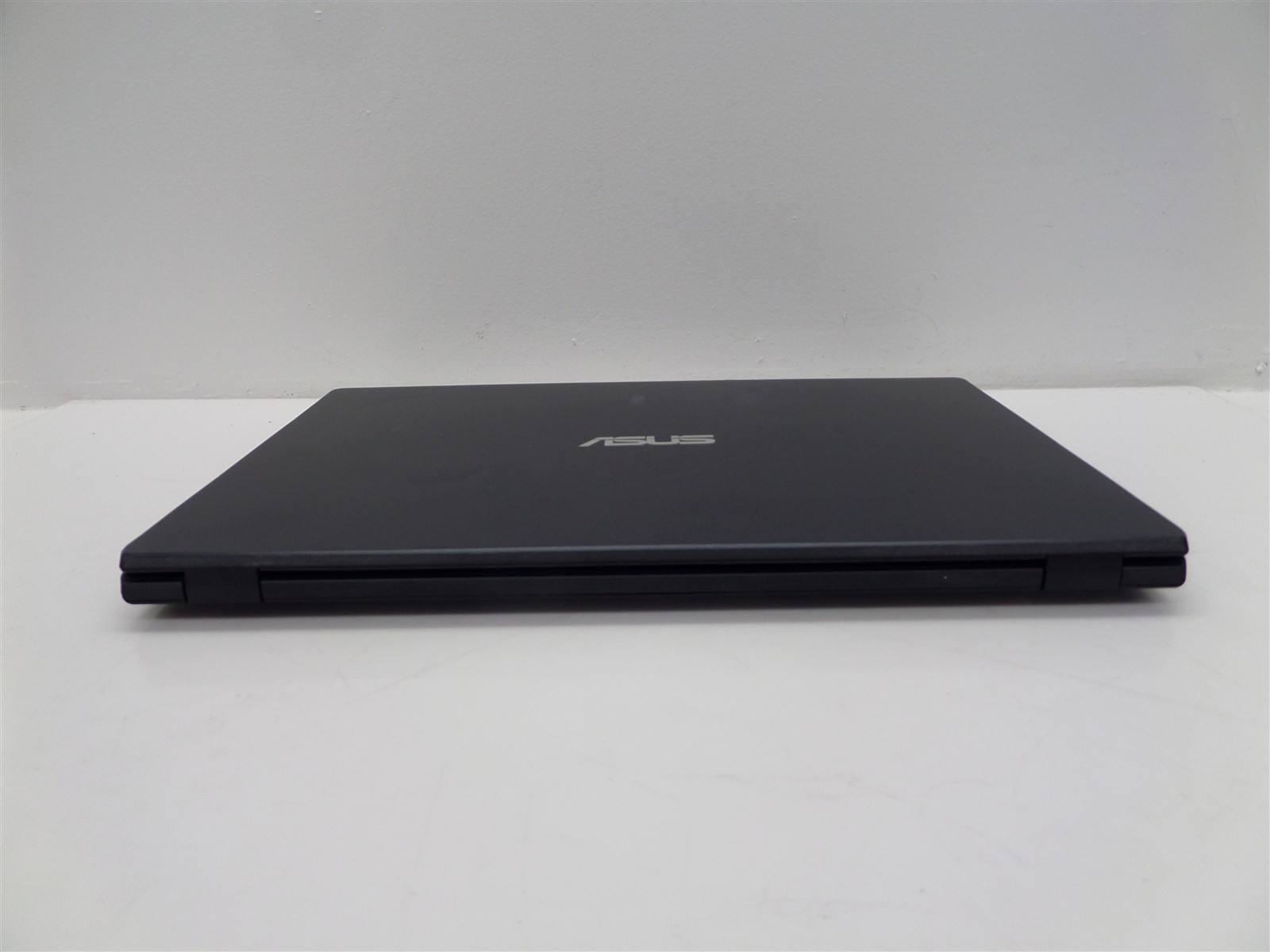 Asus E410M 14″ Notebook PC w/ N4020 1.1GHz CPU 4GB RAM 64GB eMMC – Batt. Issue