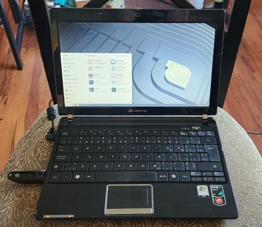 Gateway Notebook, 11.5″, LT3111h, Athlon 64 L110 1200MHz, 1GB RAM, 160GB, NO OS