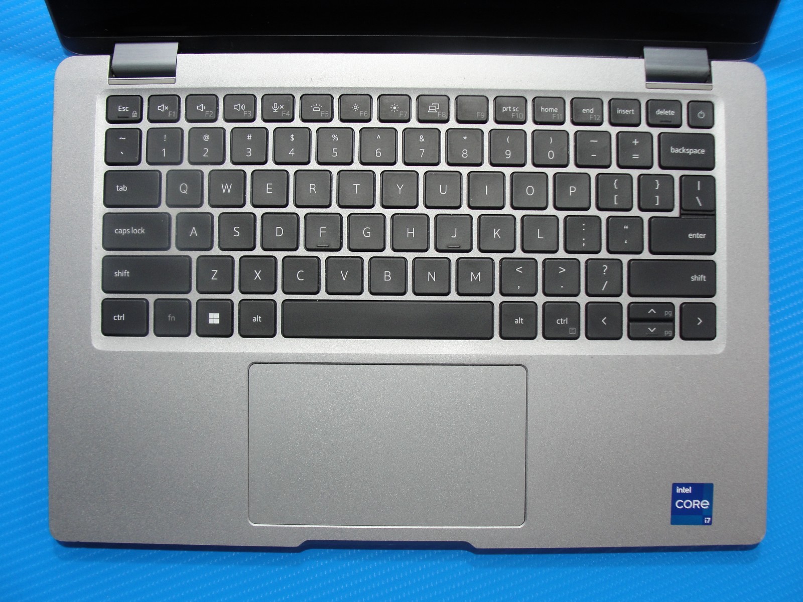 Dell Latitude 5330 13.3″FHD Touch Core i7-1265U 1.8GHz 32GB RAM 512GB SSD +PA