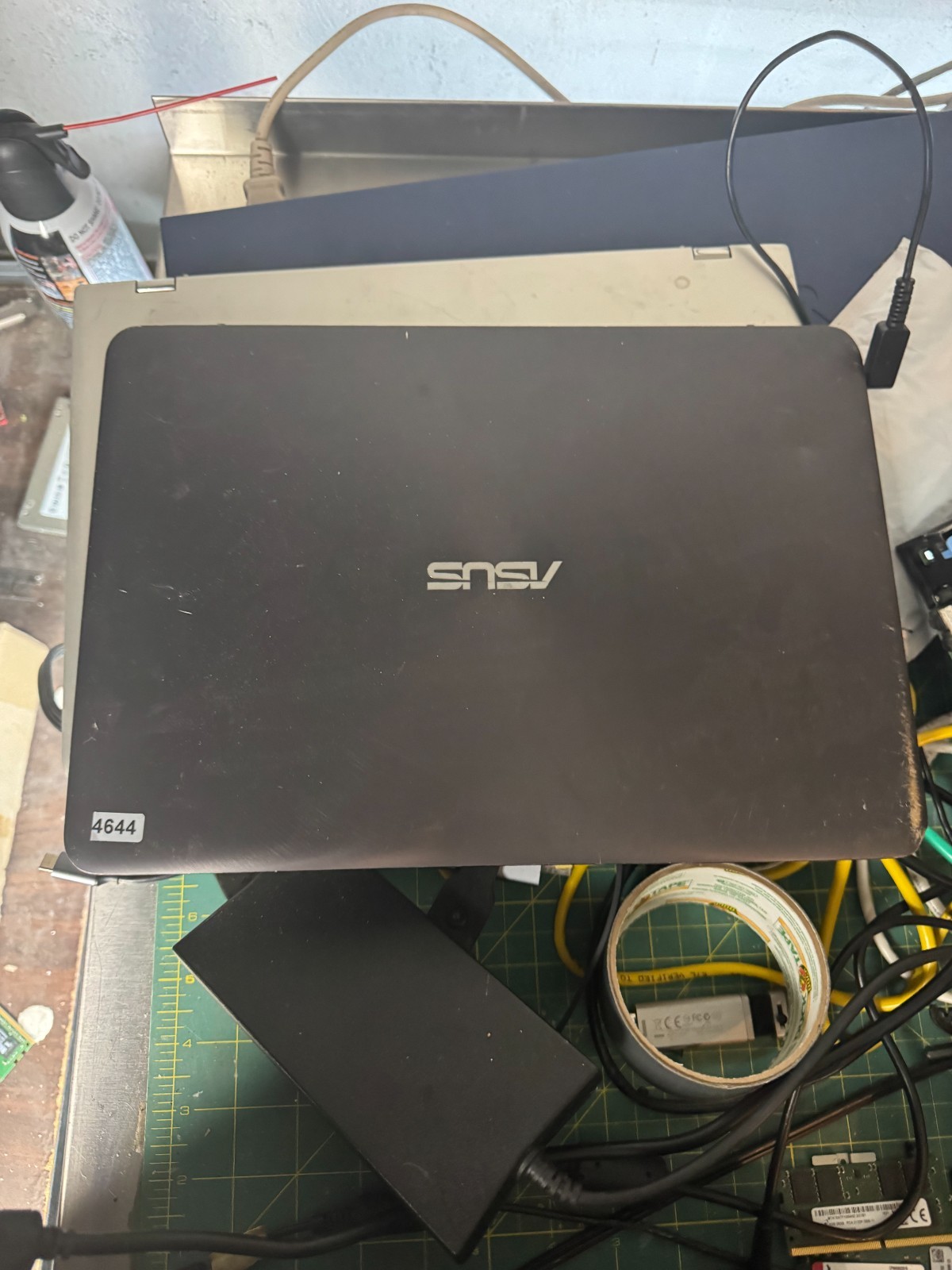ASUS Laptop UX305C Core M3-6Y30, 8GB RAM, 13″ Laptop for Repair #4644