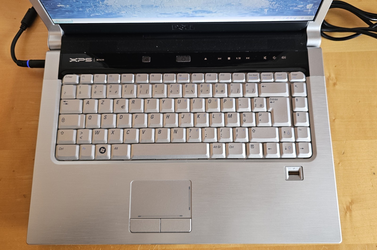 Dell XPS M1530 Windows XP 15.4″ Retrogaming N64 PS1 SNES SEGA Notebook PC