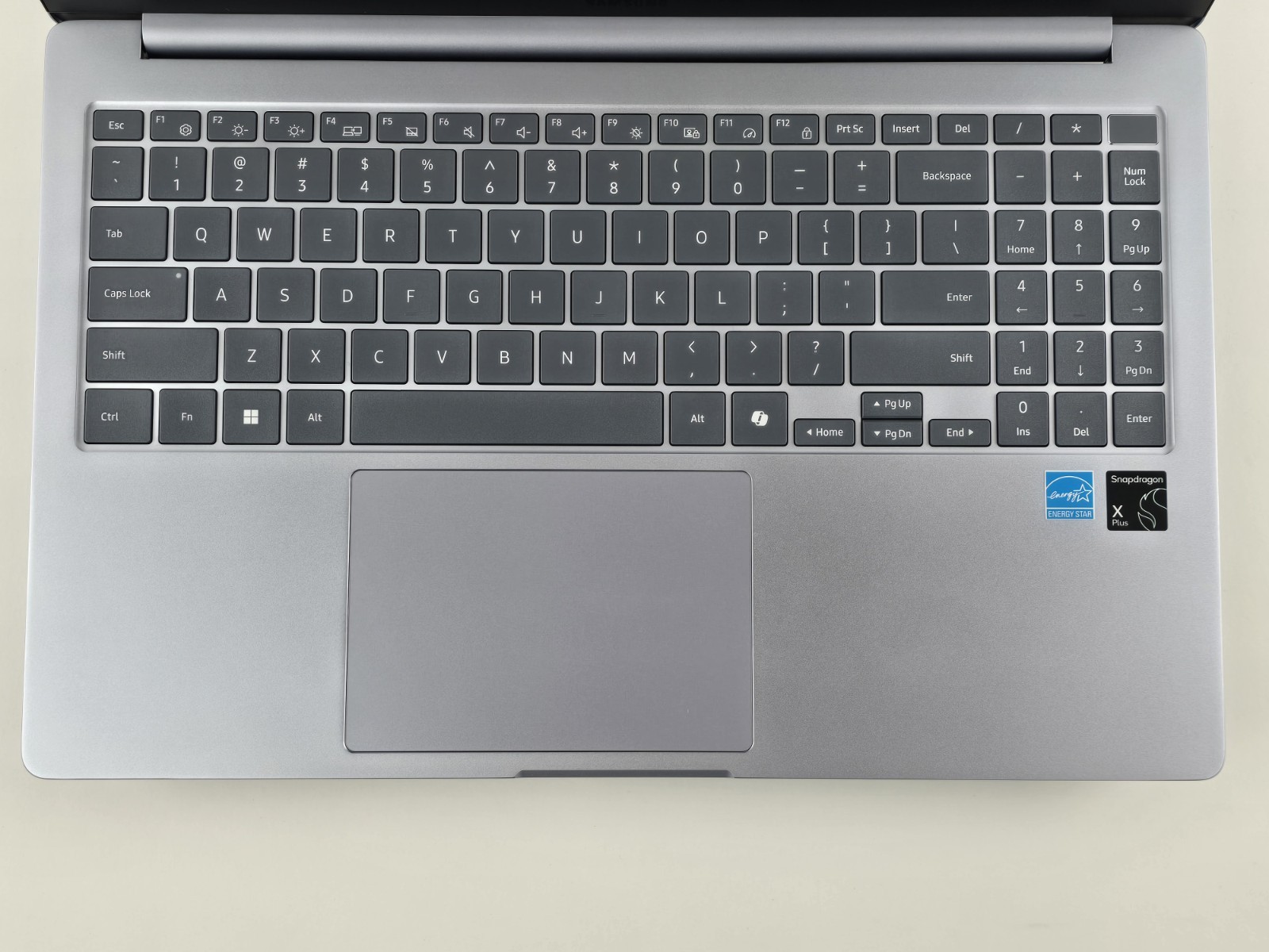 Samsung Galaxy Book4 Edge 15.6″ FHD Laptop Snapdragon X Plus 16GB RAM 512GB SSD