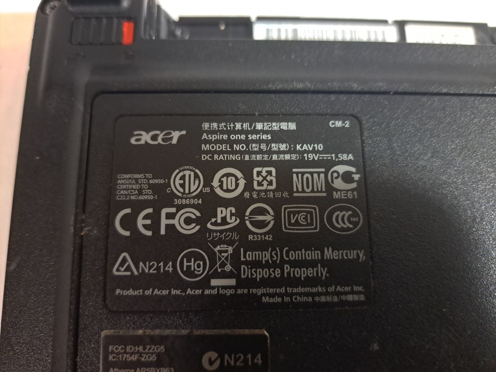 ACER ASPIRE ONE KAV10 LAPTOP PC INTEL 1GM RAM 320GB HDD WINDOWS XP PARTS ONLY